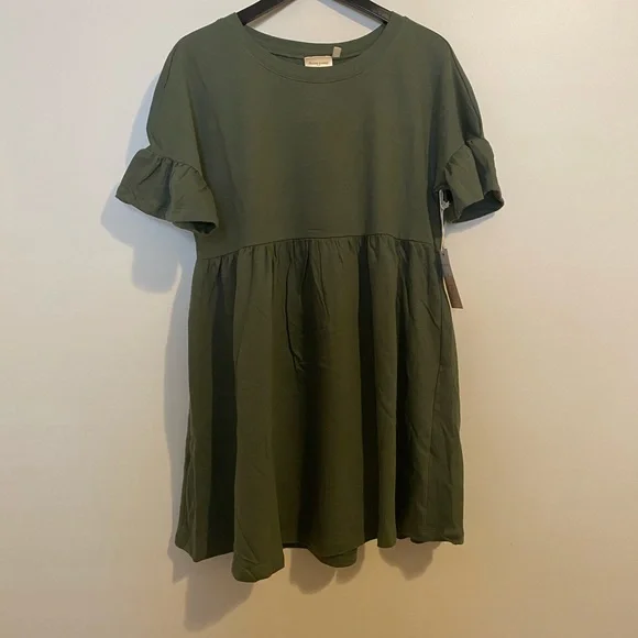 Green Ruffle Dress - Picture 2 of 4